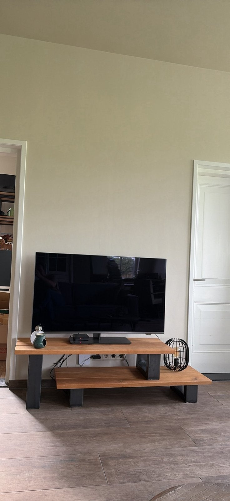Foto 5 van Set van Twee hoge kasten en een tv meubel