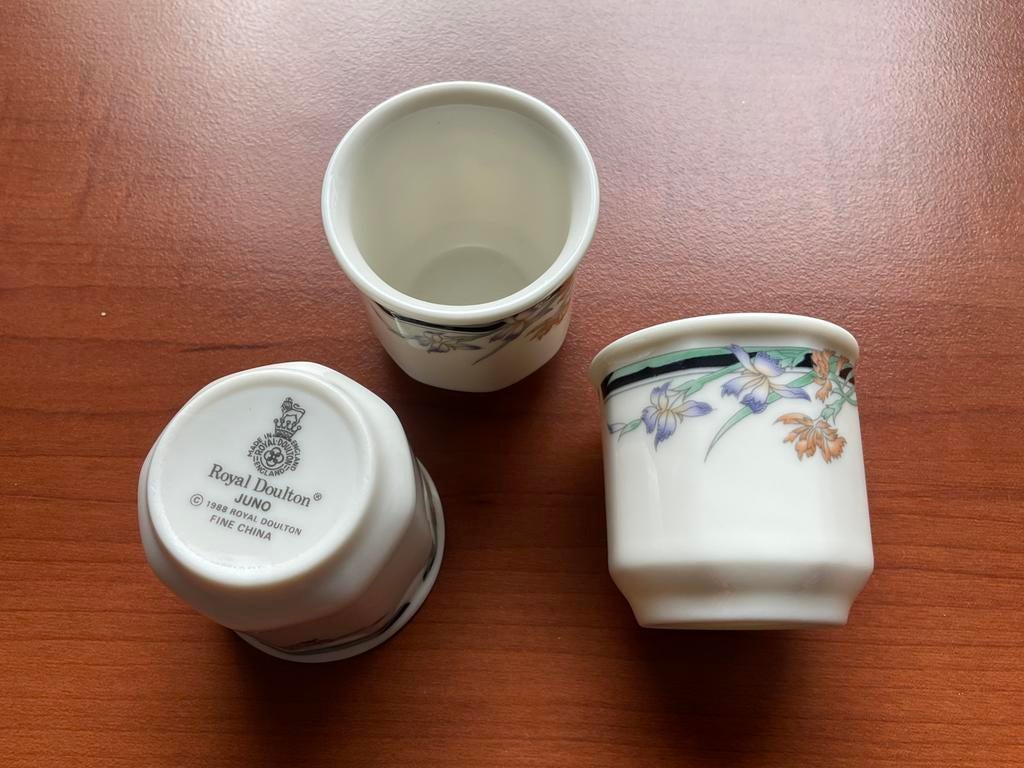 3 eierdoppen ROYAL DOULTON JUNO, Overige typen, Ophalen of Verzenden, Zo goed als nieuw, Overige stijlen
