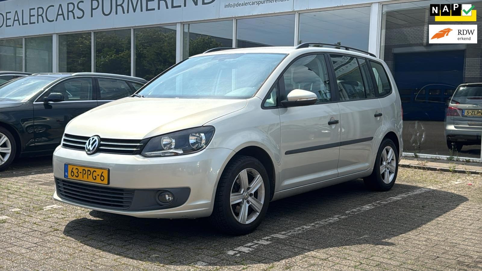 Volkswagen Touran 1.2 TSI Trendline BlueMotion, Euro 5, Gebruikt, Zwart, 4 cilinders