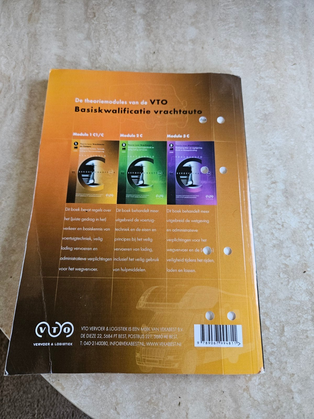 Theorieboek Vrachtauto en Camper - Basiskennis Verkeer, Ophalen of Verzenden, Zo goed als nieuw, Overige onderwerpen, VTO Vervoer & Logistiek
