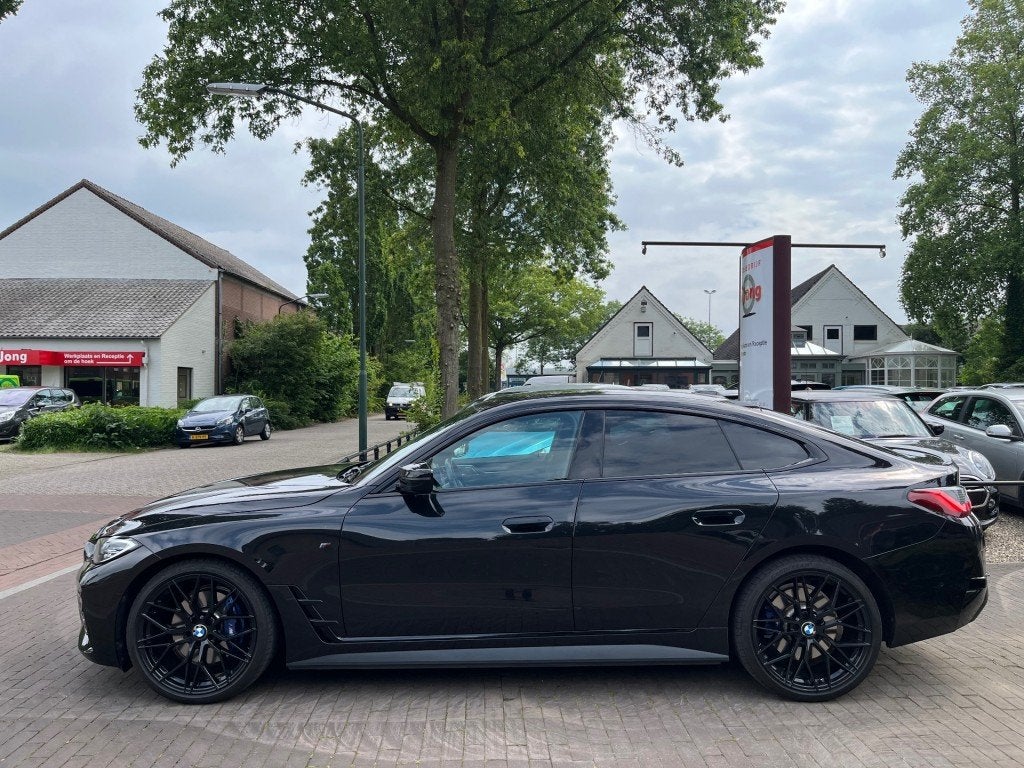 Bmw I4 M50 HIGH EXECUTIVE 540PK / SOH 99,4 % / LEDER / SPORT, Auto's, BMW, Automaat, Gebruikt, 545 pk, Zwart