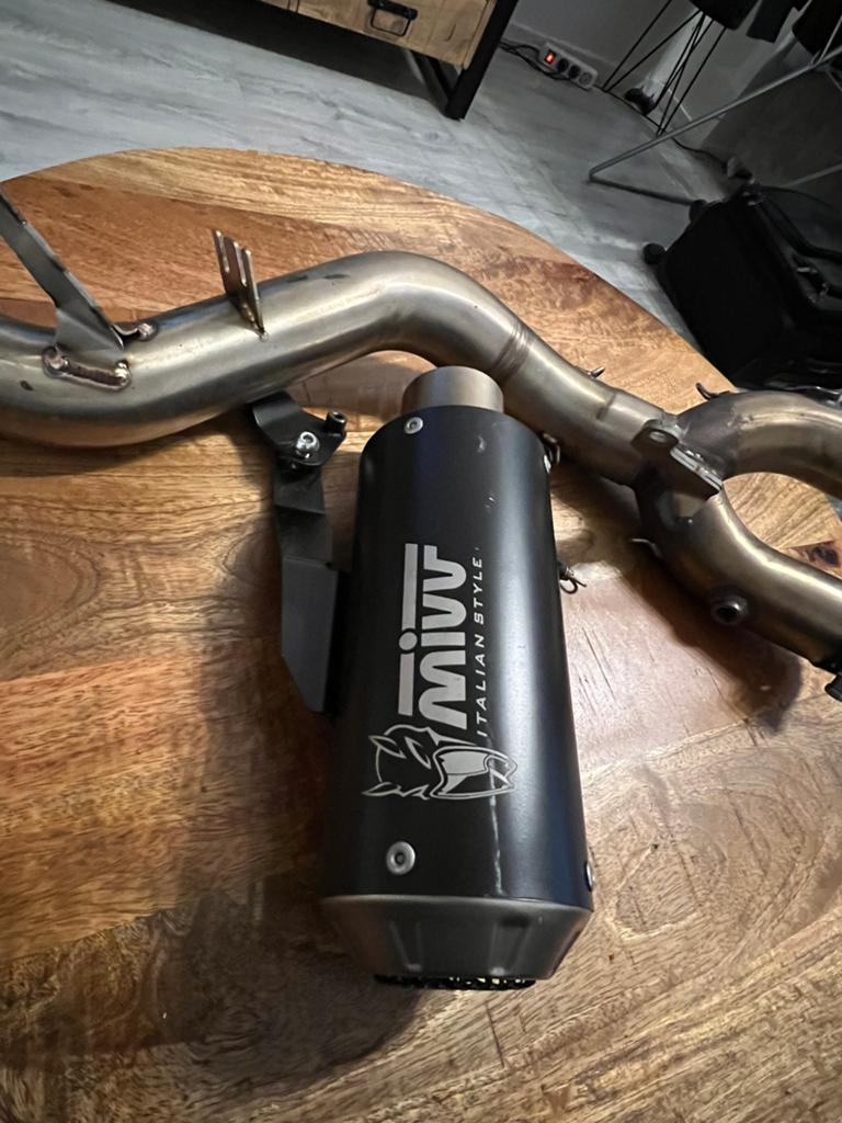Yamaha MT 10 MIVV LINK PIPE& EXHAUST, Ophalen of Verzenden, Gebruikt