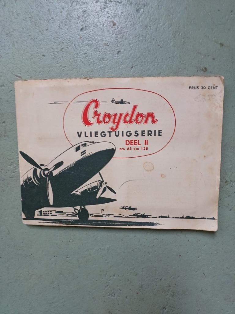 Vliegtuigboek compleet van Croydon sigaretten plaatjes, Ophalen of Verzenden, Gelezen