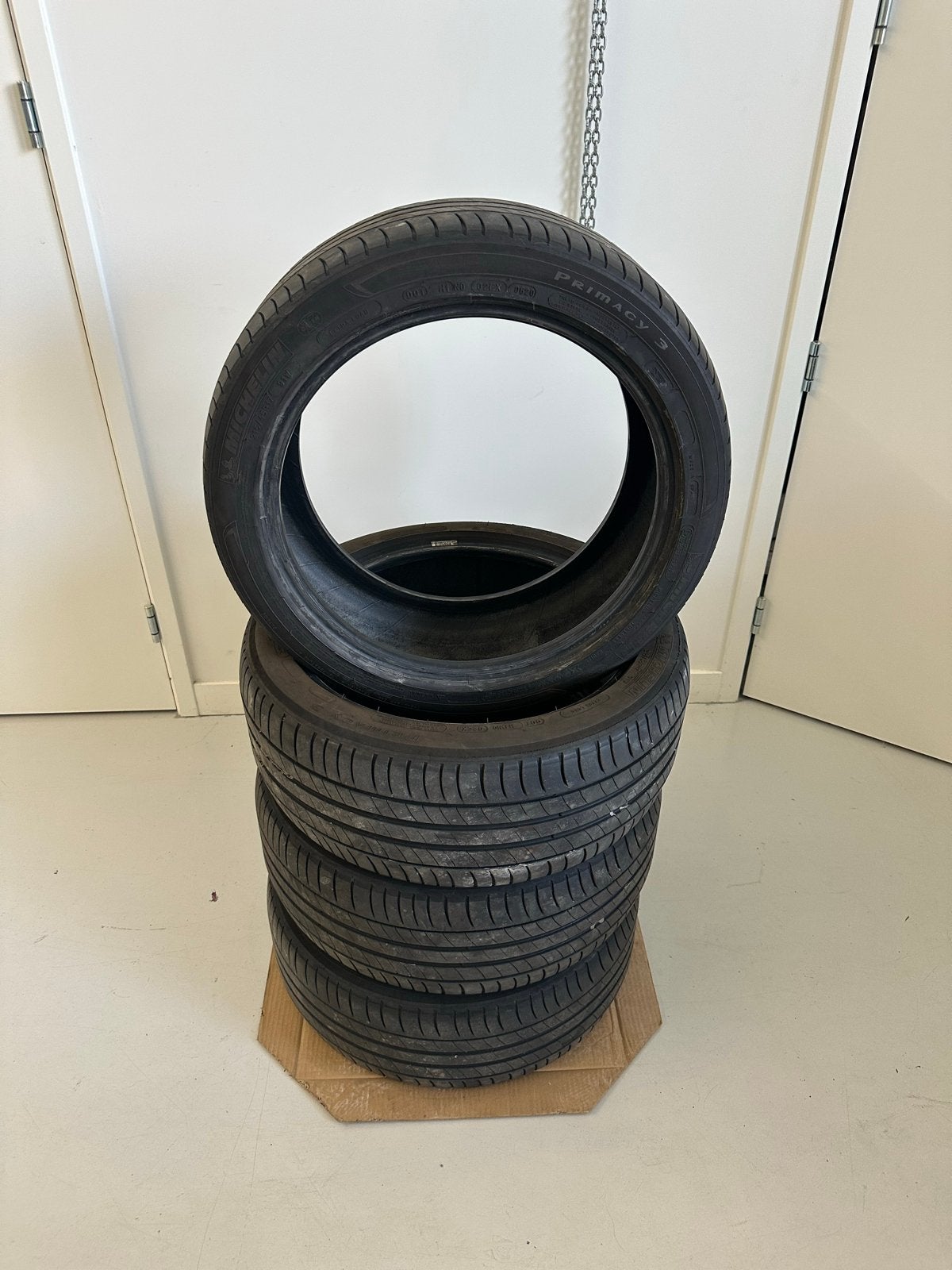 Michelin Zomerbanden 215/45/17 - 4 mm profiel, Auto-onderdelen, Banden en Velgen, 17 inch, Ophalen of Verzenden, Band(en), Zomerbanden