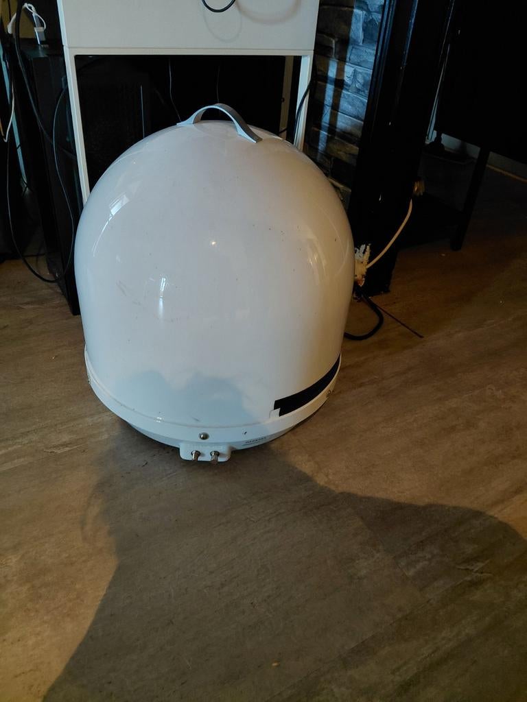 Schotel  en ontvanger  spiegel met camera en auto  lampen, Ophalen of Verzenden, 100 cm of meer, 50 Hz