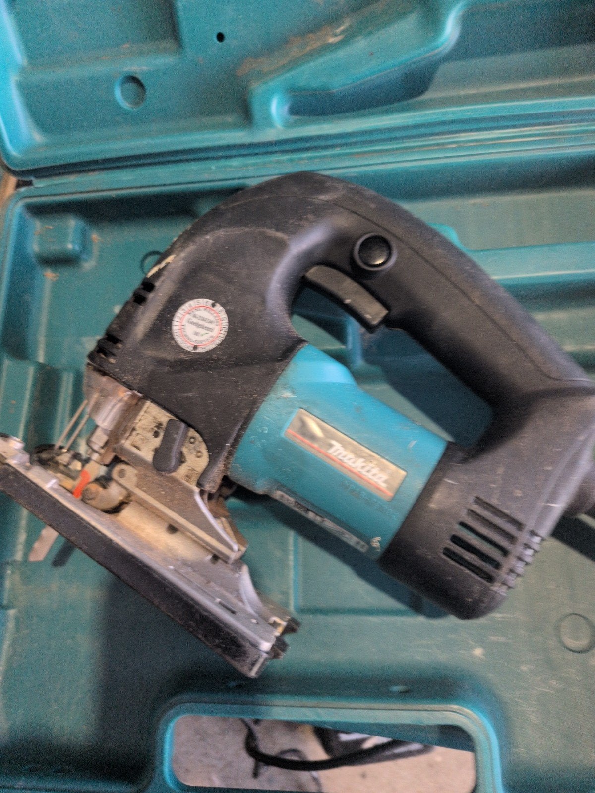 Makita Decoupeerzaag 720W - Goed onderhouden, Doe-het-zelf en Verbouw, Gereedschap | Zaagmachines, Gebruikt, 600 tot 1200 watt