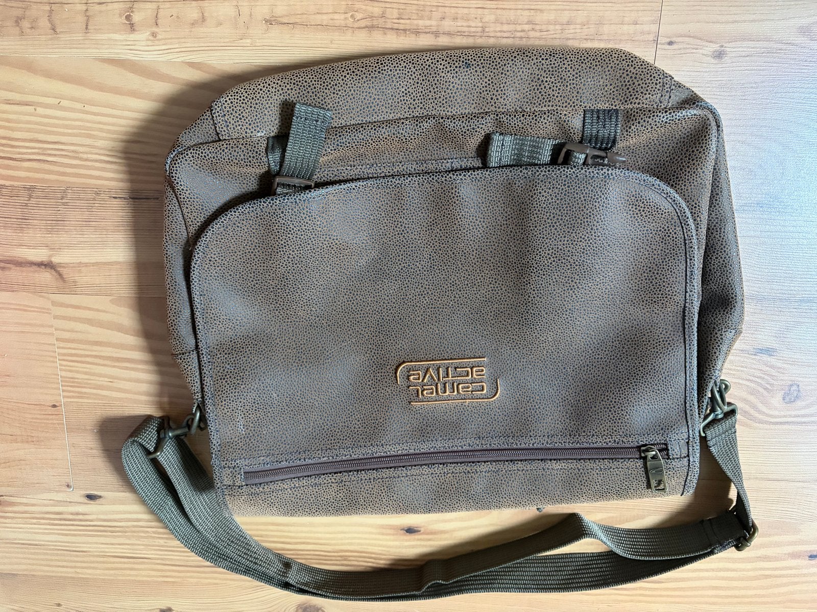 Nieuw! Camel Active schoudertas/laptoptas, bruin, Ophalen of Verzenden, Nieuw, Bruin, Overige merken