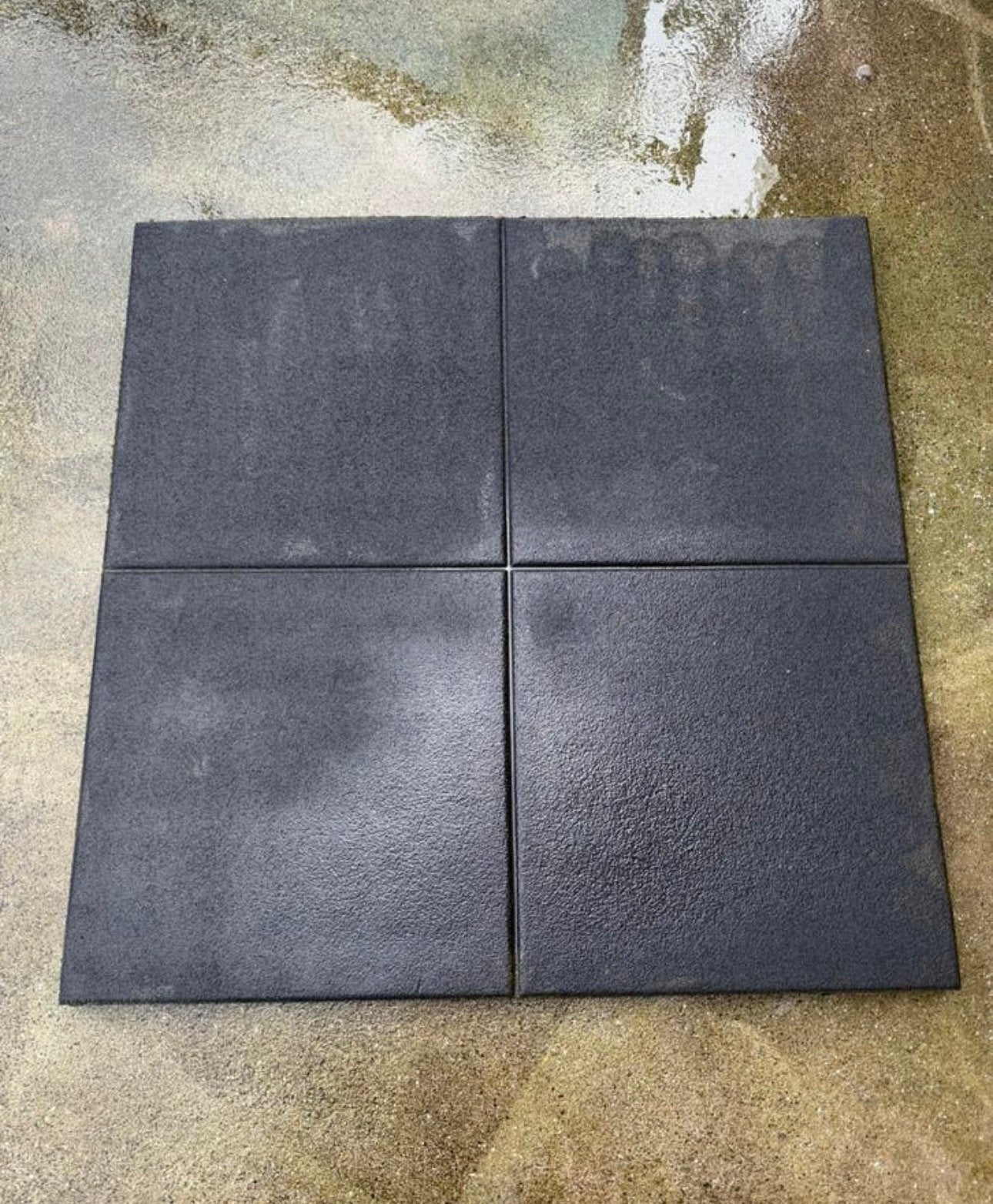 Rubberen matten ca 100x100x4 speeltoestel stal ed ruim 9m2, Tuin en Terras, Tegels en Klinkers, Ophalen, Gebruikt, Overige typen