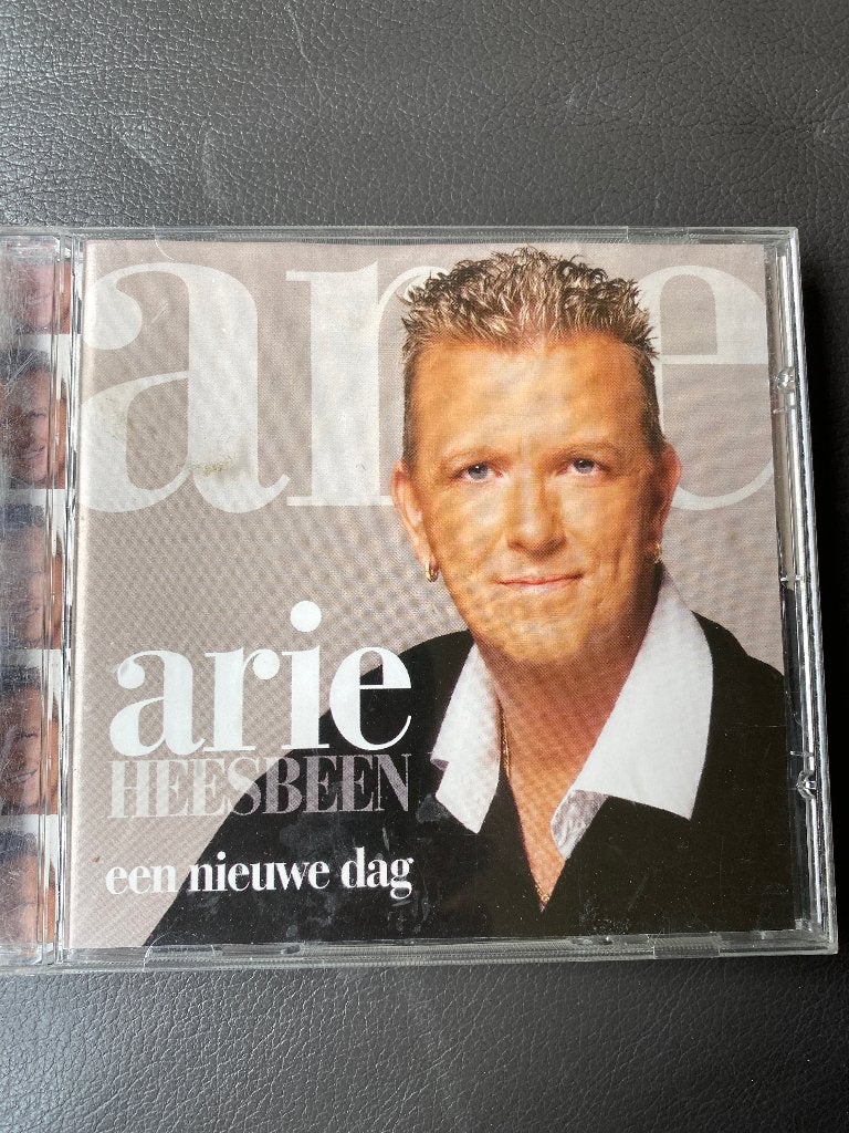 Arie Heesbeen - Een Nieuwe Dag CD (Levenslied), Cd's en Dvd's, Cd's | Nederlandstalig, Zo goed als nieuw, Levenslied of Smartlap