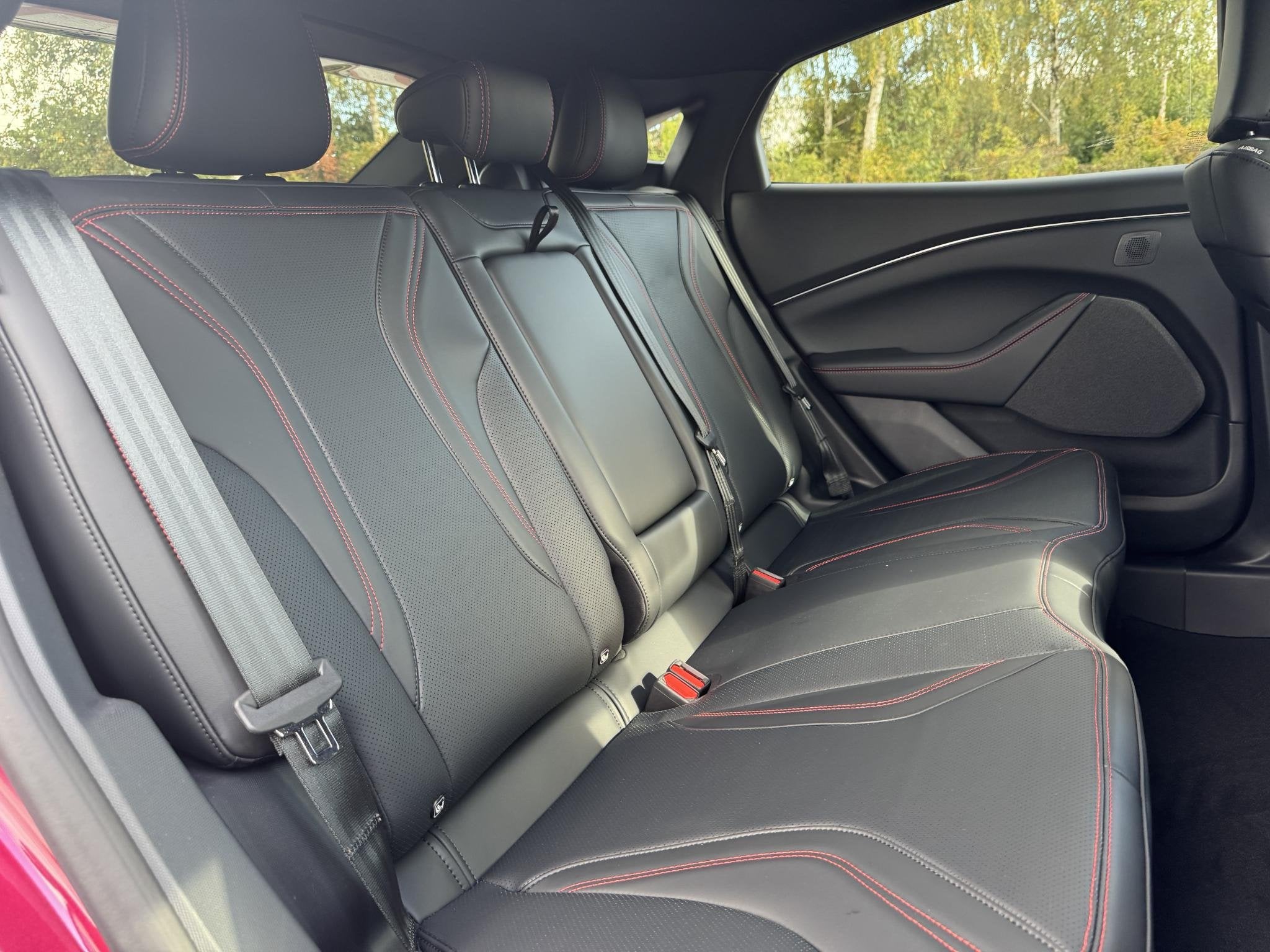 Foto 10 van Ford Mustang Mach-E Extended Premium RWD 88 kWh |296pk | For