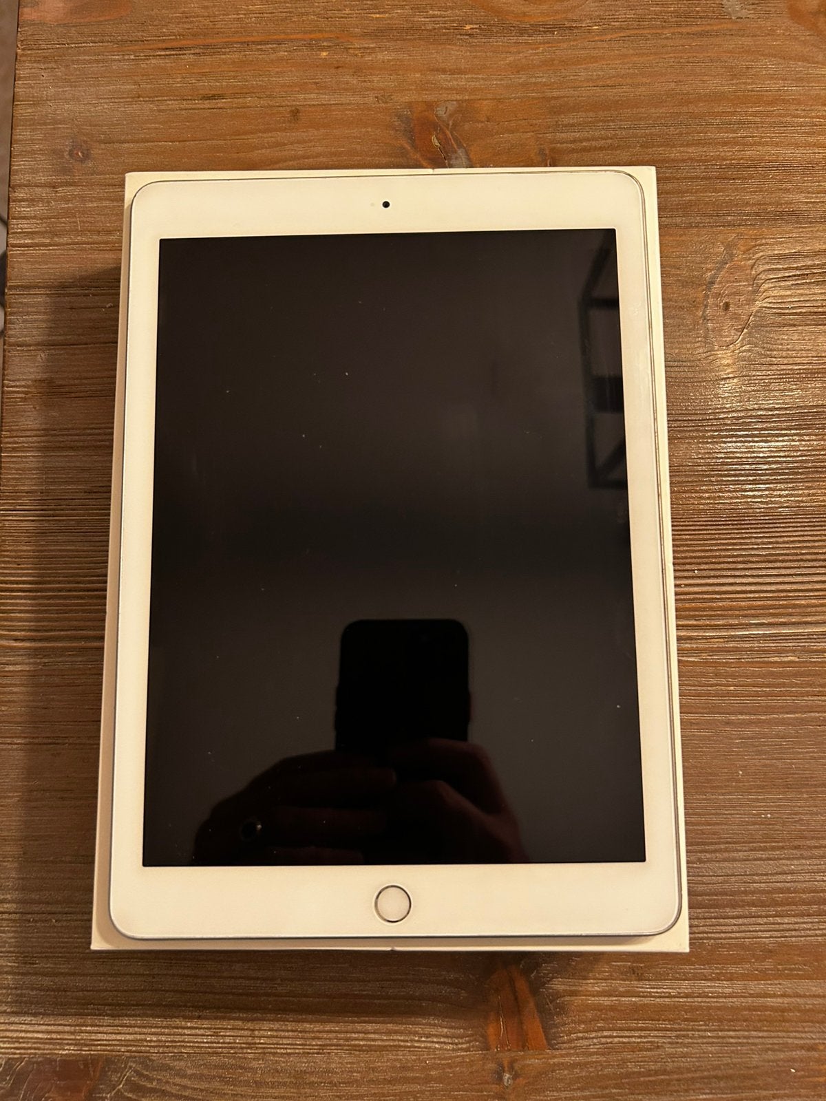 Apple Ipad A1822 (5e generatie) -Moederbord defect, 10 inch, 32 GB, Apple iPad, Ophalen of Verzenden