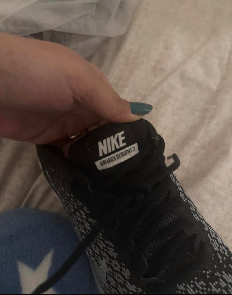 Nike Air Max Sequent 2 - Maat 36, Ophalen of Verzenden, Gedragen, Zwart, Sneakers of Gympen