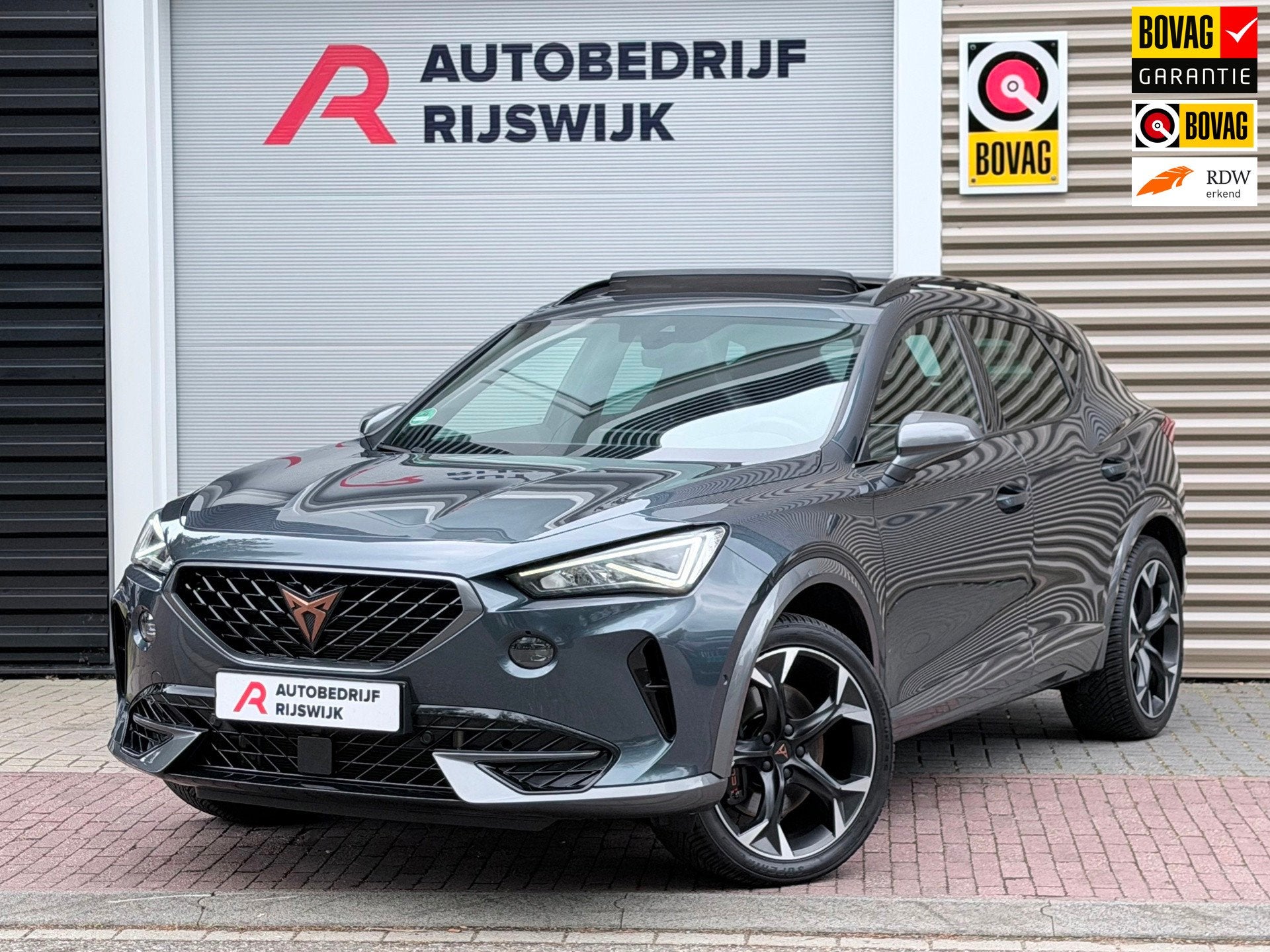 Cupra FORMENTOR 2.0 TSI 4DRIVE Pano/Camera/Sfeer, Auto's, 12 maanden, Euro 6, 4 cilinders, Alcantara