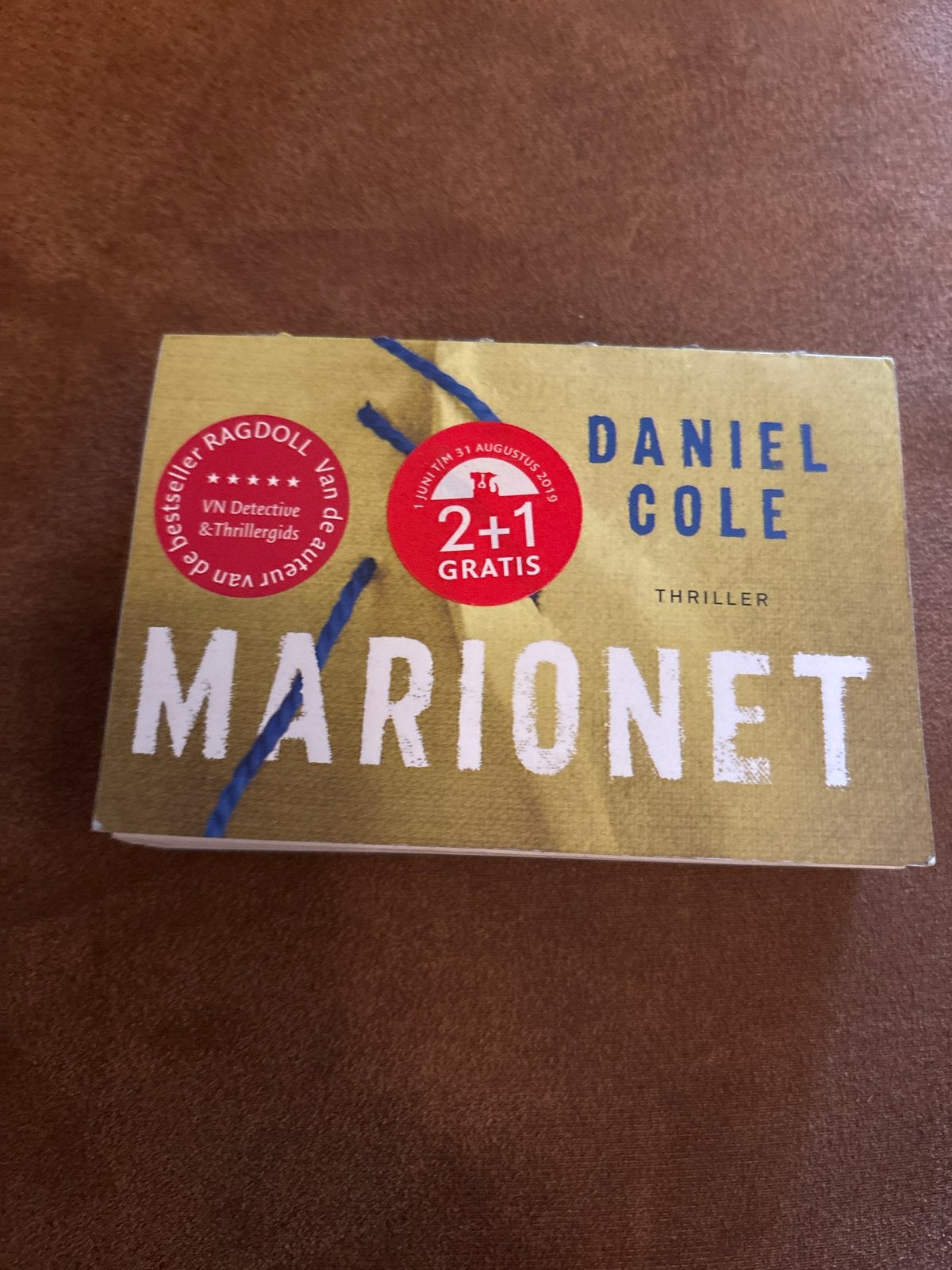 Marionet - Daniel Cole (Thriller), Ophalen of Verzenden, Gelezen, Wereld overig