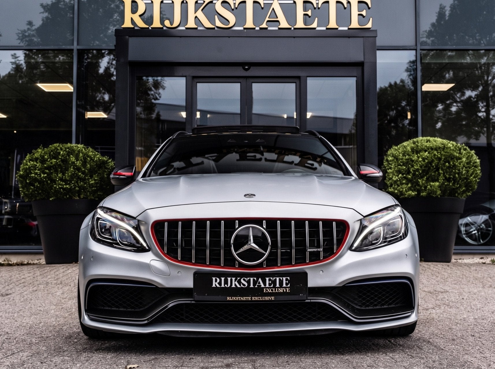 Mercedes C-klasse Estate AMG C63S Edition 1|PANO|KERAMISCH, Automaat, Achterwielaandrijving, Gebruikt, Met garantie (alle)