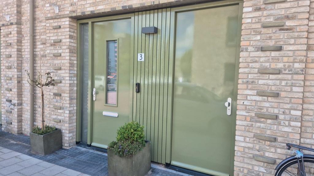 VAKMAN VOOR AL UW SCHILDERWERK& RENOVLIES | BINNEN EN BUITEN, Diensten en Vakmensen, Schilders en Behangers, Garantie, Behangen