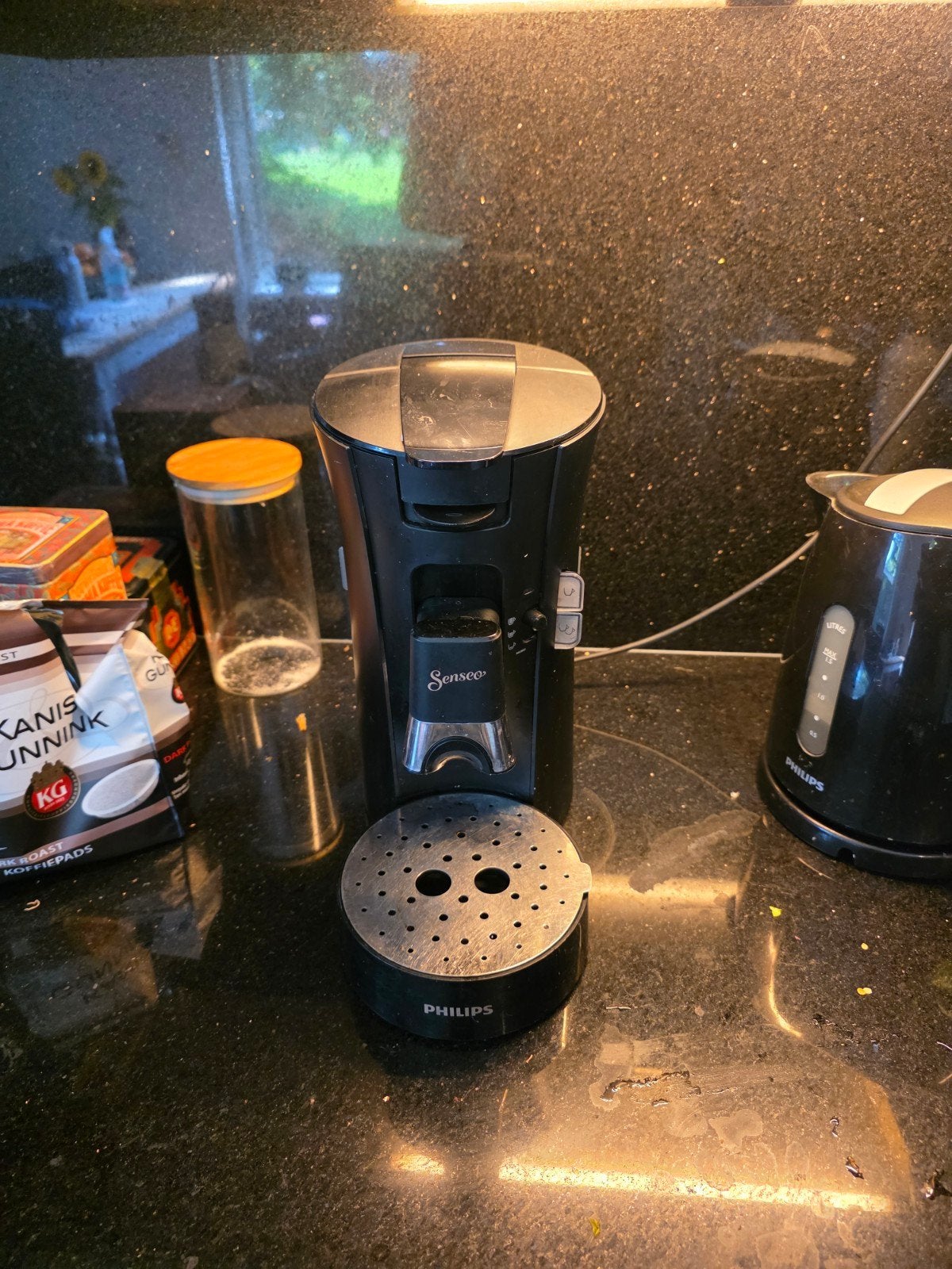 Philips Senseo koffiezetapparaat - Zwart, Witgoed en Apparatuur, Koffiezetapparaten, Koffiepads en cups, Gebruikt, Koffiemachine