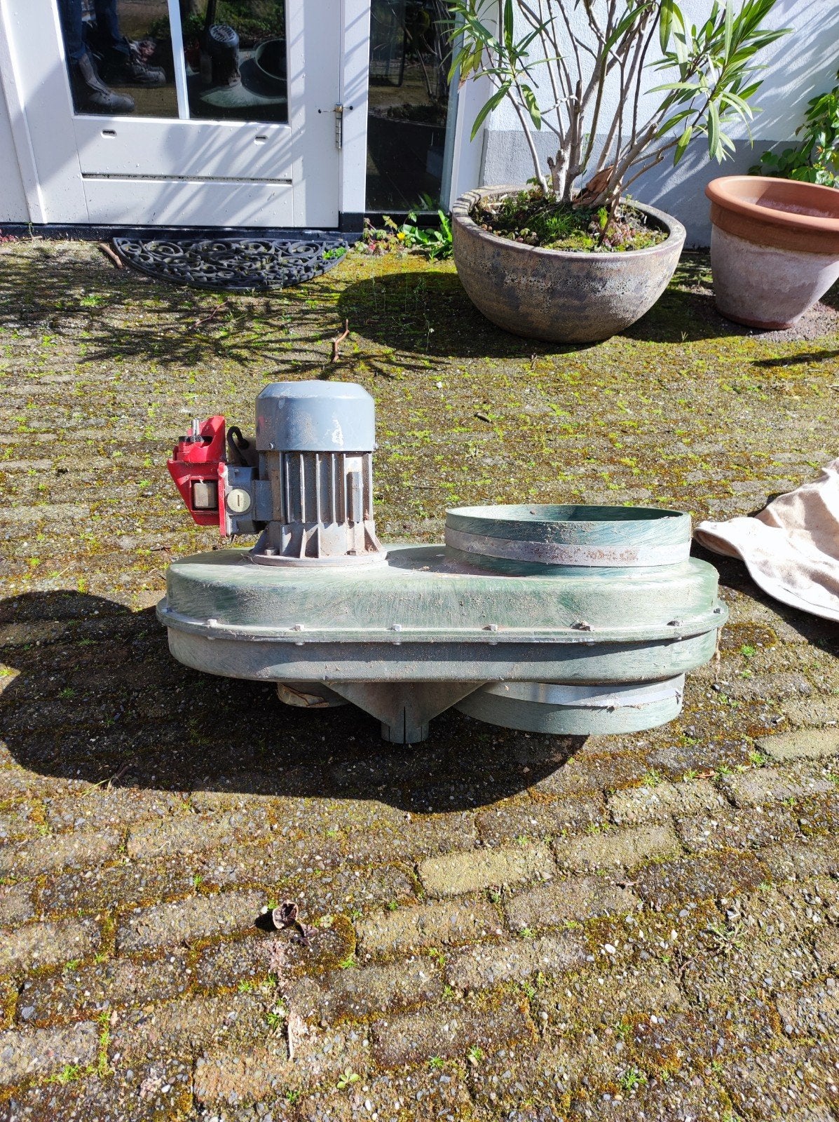 Stofafzuiger/Ventilator voor werkplaats of garage, Ophalen