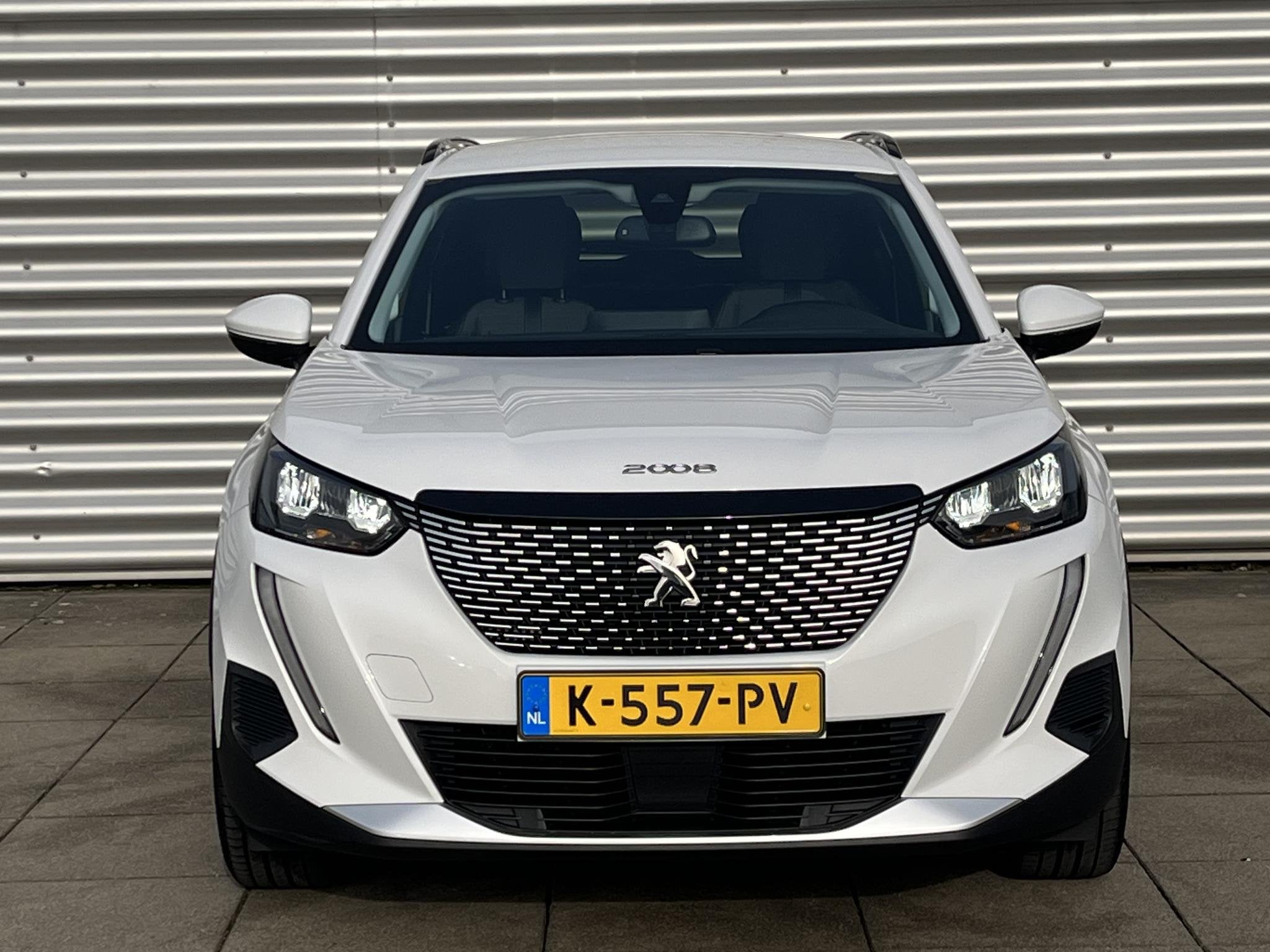 Peugeot 2008 1.2 PureTech Allure | Cruise Control | Navigati, Auto's, Voorwielaandrijving, Gebruikt, Euro 6, 1199 cc