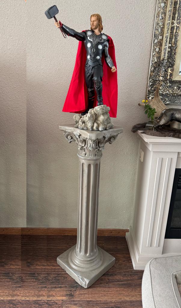 Thor marvel sideshow 1/4, Verzamelen, Beelden en Beeldjes, Ophalen, Zo goed als nieuw, Fantasy