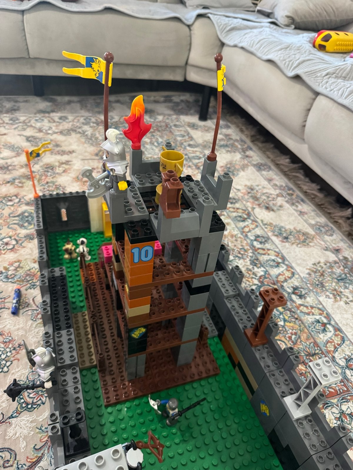 Lego Kasteel met Minifiguren en Accessoires, Gebruikt, Lego, Ophalen of Verzenden, Inclusief accessoires