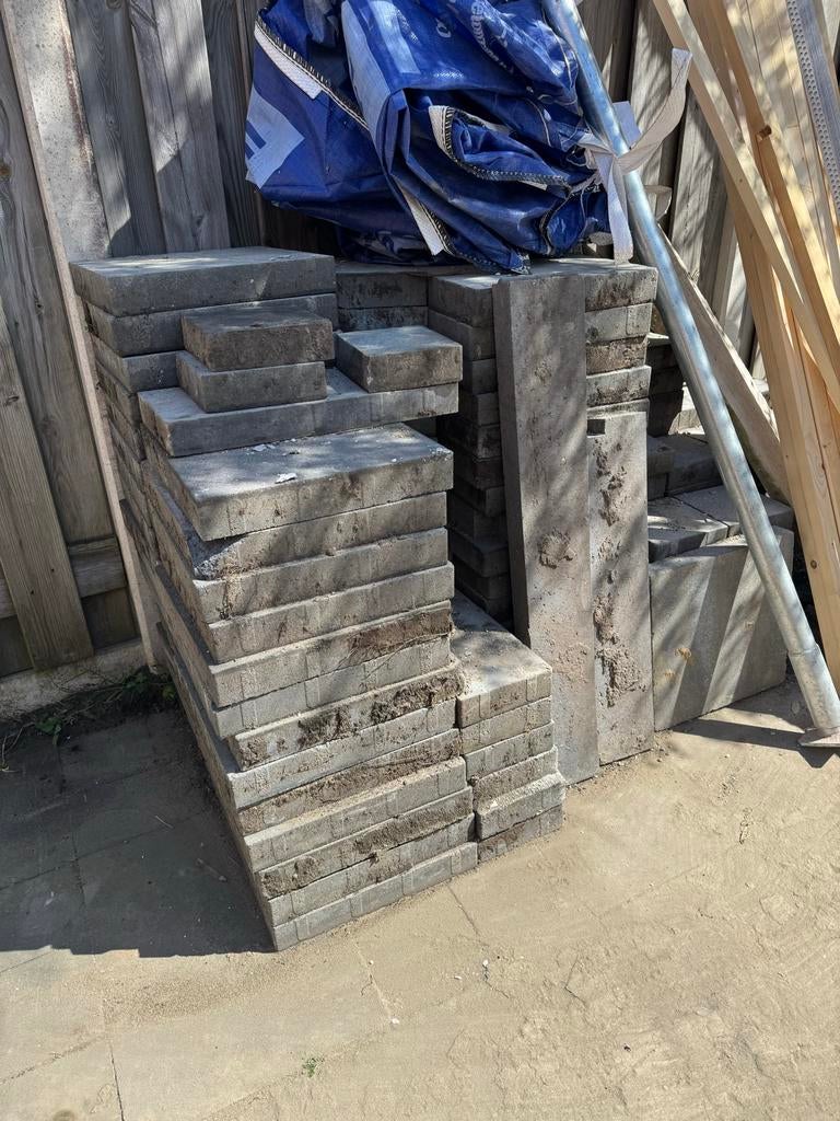 Gebruikte tuintegels - Verschillende maten 60x40,20x20,40x40, Ophalen, Gebruikt, 10 m² of meer, Beton