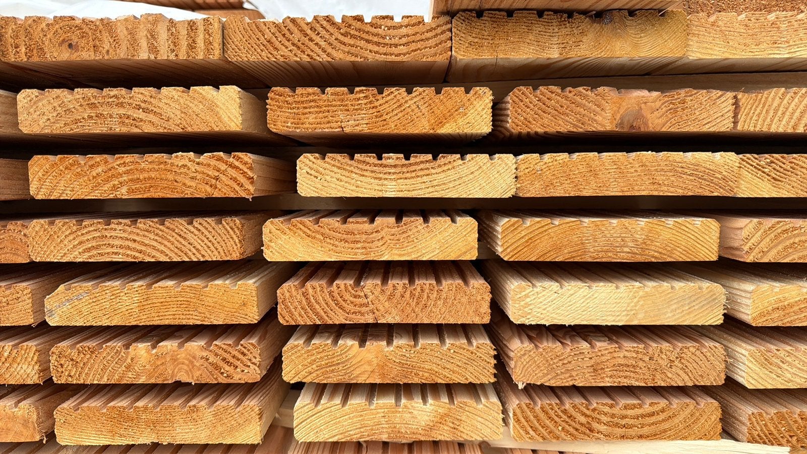 Douglas hout planken vlonderplank 27x140 3/4/5meter pak 16, Ophalen, Zo goed als nieuw, Composiet