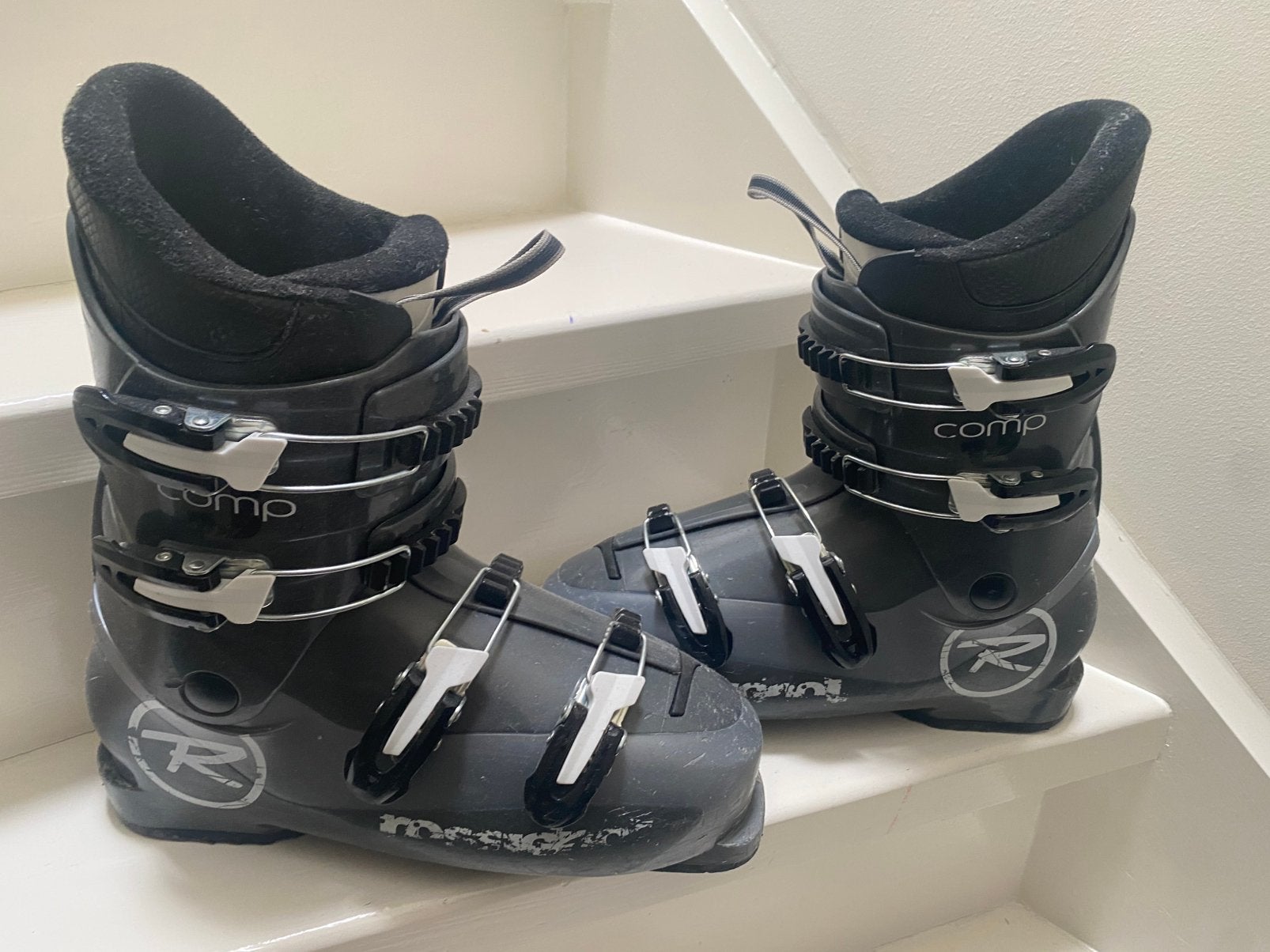 Jeugd skischoen, Sport en Fitness, Ophalen, Gebruikt, 100 tot 140 cm, Rossignol