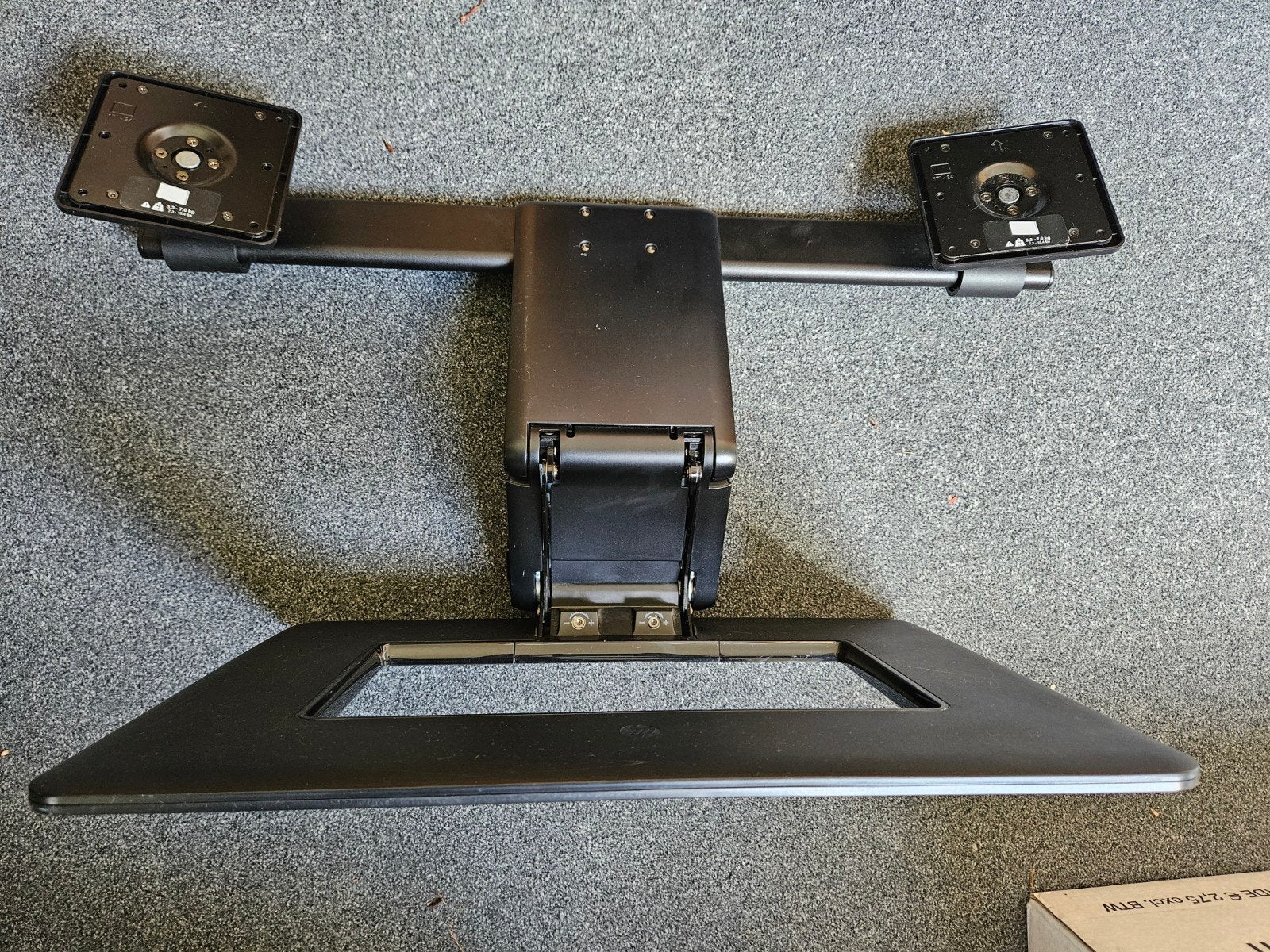 HP Ergotron Dual Monitor Standaard - Zwart, Computers en Software, Monitoren, Gebruikt, 17-24, Ophalen of Verzenden, In hoogte verstelbaar