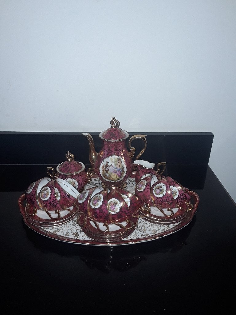 Oud Bavaria 10pers limoge look theeservies op dienblad, Verzenden