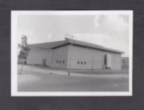 Foto Schiebroek R.K. Verrijzeniskerk 1965., 1960 tot 1980, Foto, Ophalen of Verzenden, Zo goed als nieuw