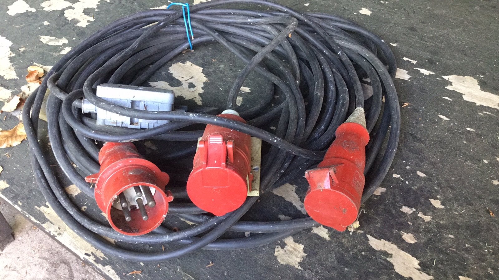 Verloop 32A cee naar 16 A 5 polig en 32A 4 polig, Ophalen, Zo goed als nieuw, Kabel of Snoer