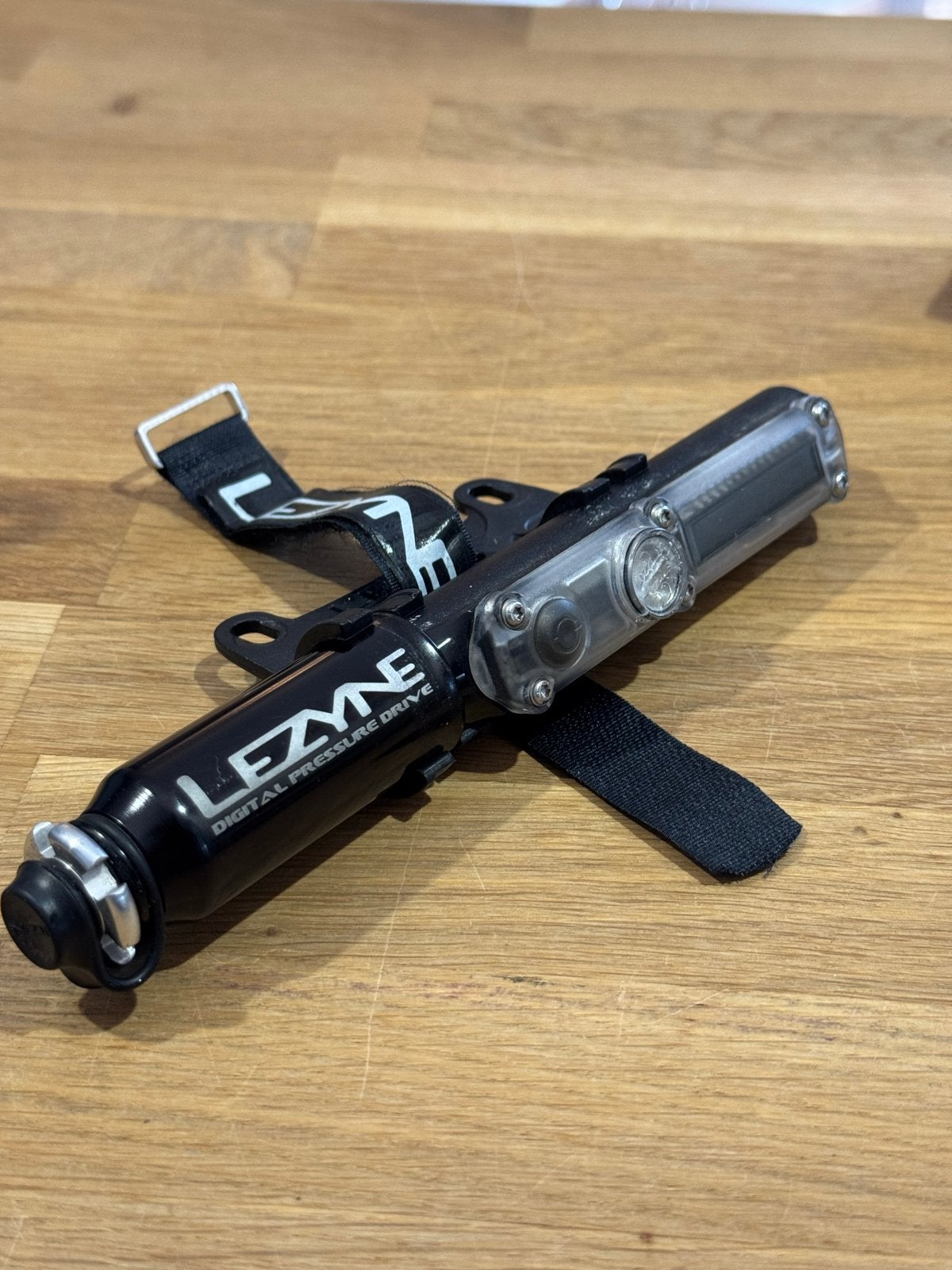 Lezyne Digital Pressure Drive Fiets Pomp, Ophalen of Verzenden, Drukmeter, Gebruikt