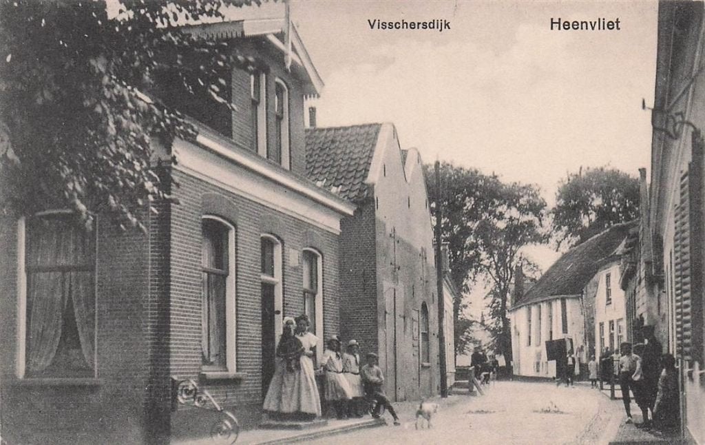 702-374-041 Visschersdijk Heenvliet, Verzamelen, Ansichtkaarten | Nederland, Verzenden, Voor 1920, Zuid-Holland