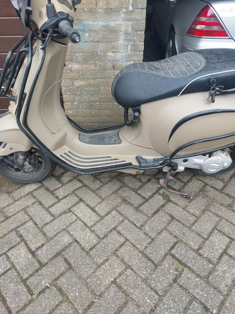 Vespa sprint snor, Fietsen en Brommers, Brommers | Vespa, Ophalen of Verzenden