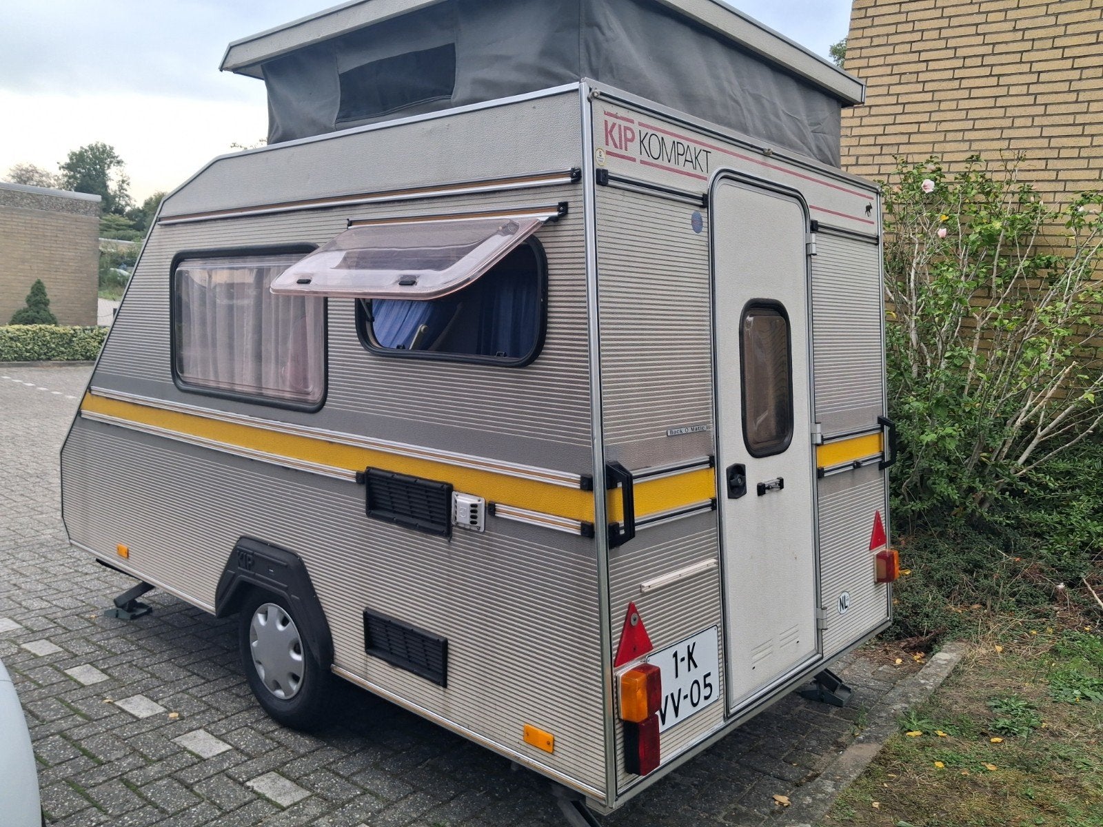 Kip Kompakt KK300 hefdak caravan, Standaardzit, Kip, Tot en met 2, Gascomfoor