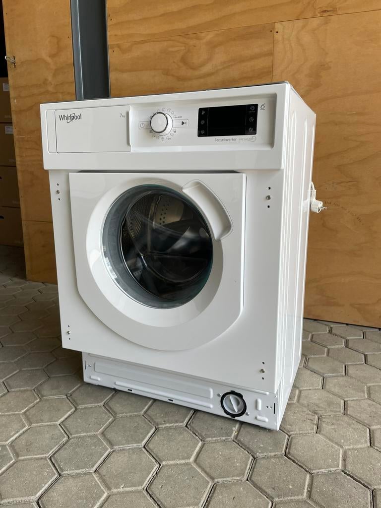 NIEUW showmodel WHIRLPOOL inbouw WASMACHINE onderbouw keuken, Witgoed en Apparatuur, Wasmachines, Ophalen, Minder dan 85 cm, Nieuw