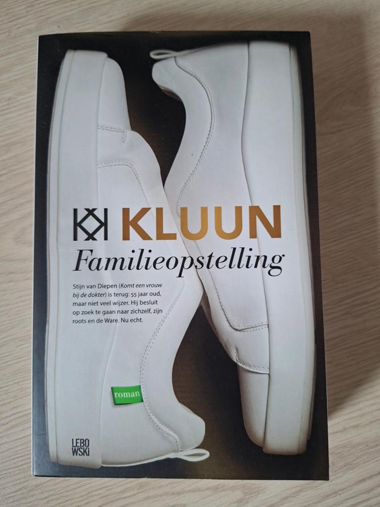 KLUUN Familieopstelling, Boeken, Ophalen of Verzenden, Zo goed als nieuw