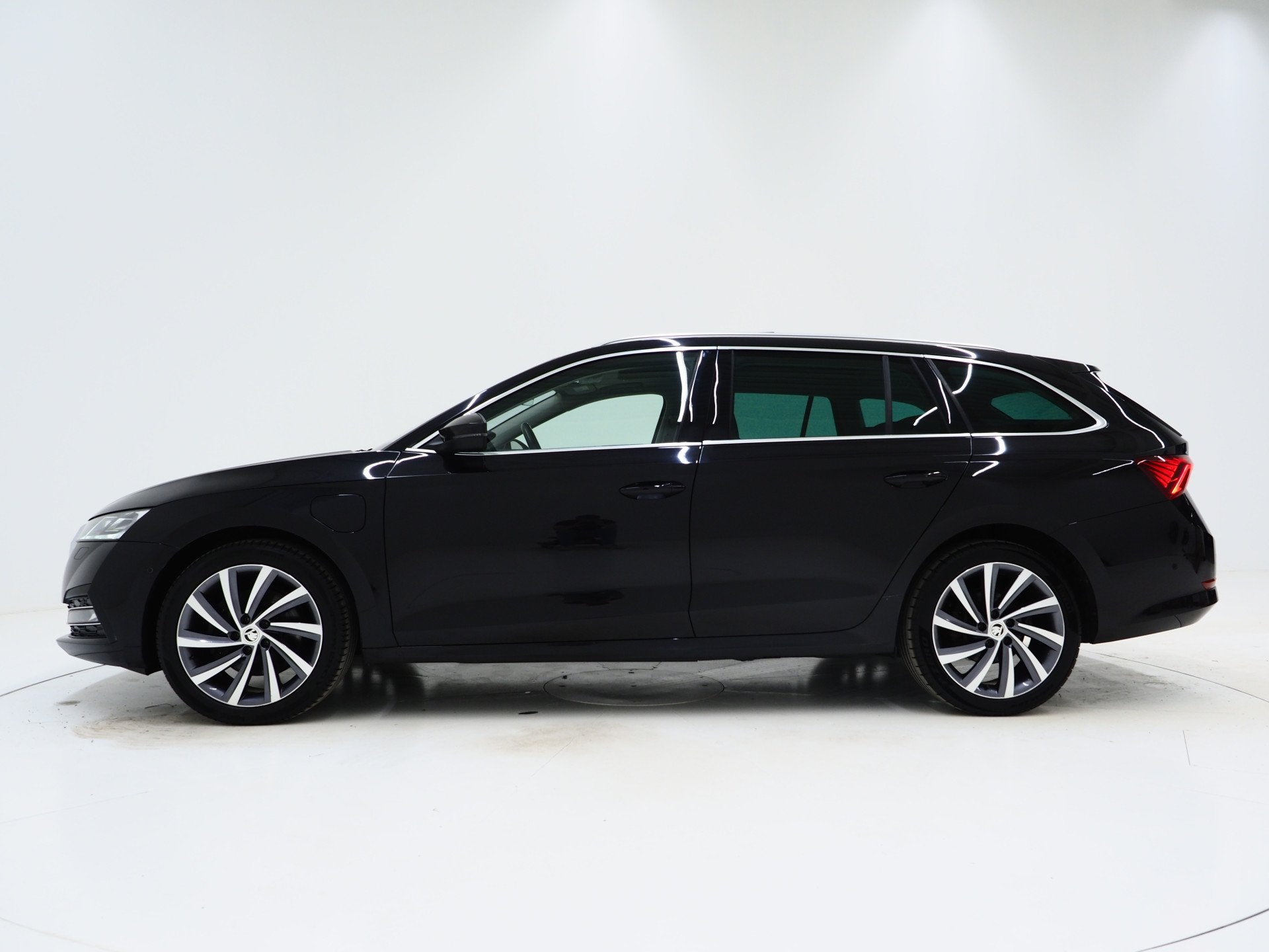Skoda Octavia Combi 1.4 TSI iV PHEV | Panoramadak | HUD | Ca, Stof, Gebruikt, Euro 6, Adaptive Cruise Control