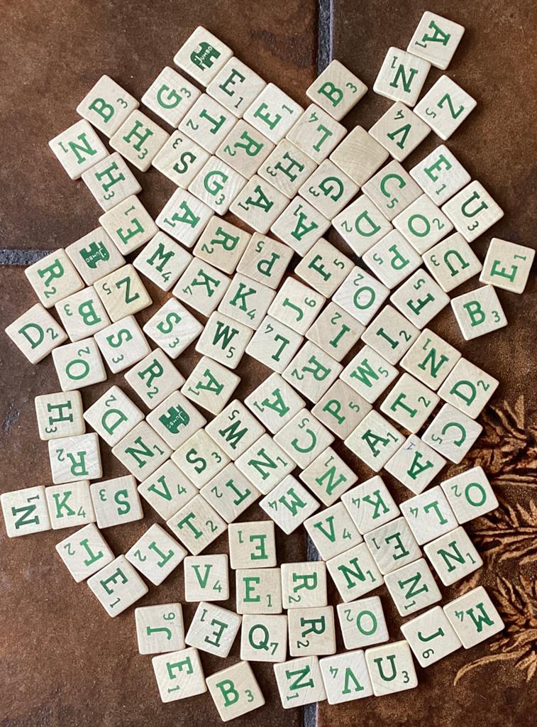Scrabble letters, 4 euro per foto, Ophalen of Verzenden, Overige typen