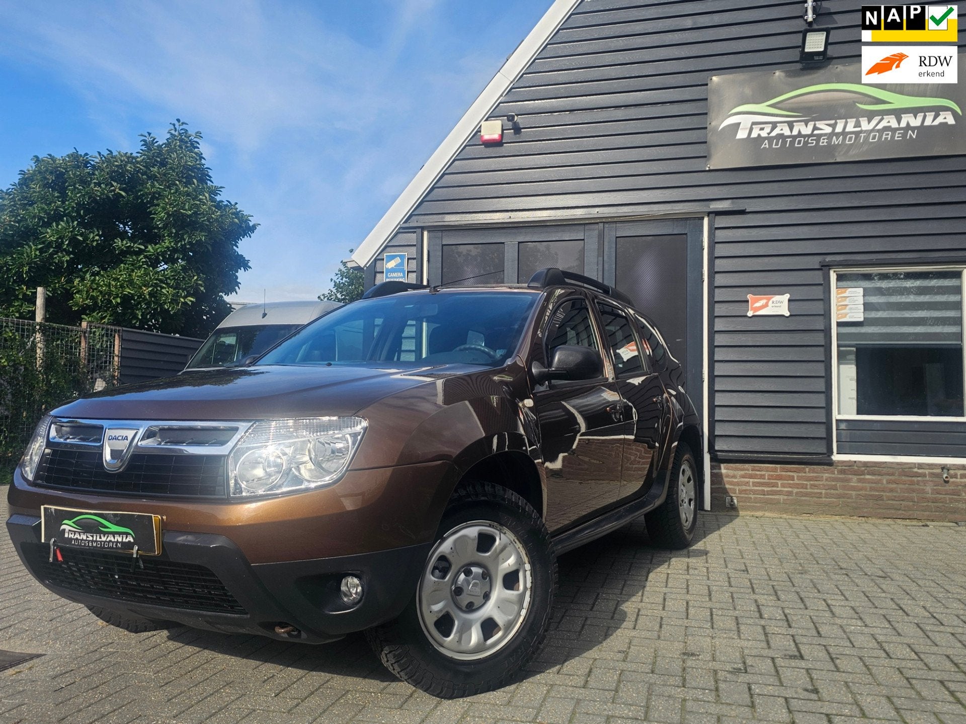 Dacia Duster 1.6 Lauréate/4X4/4WD/cruise control, Auto's, 13 km/l, Gebruikt, 1225 kg, 4 cilinders