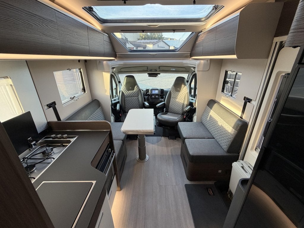 Adria Coral SUPREME 670 DC-180 PK AUTOMAAT- E&P-ALDE, Caravans en Kamperen, Campers, Bedrijf, Adria, Overige merken, Half-integraal