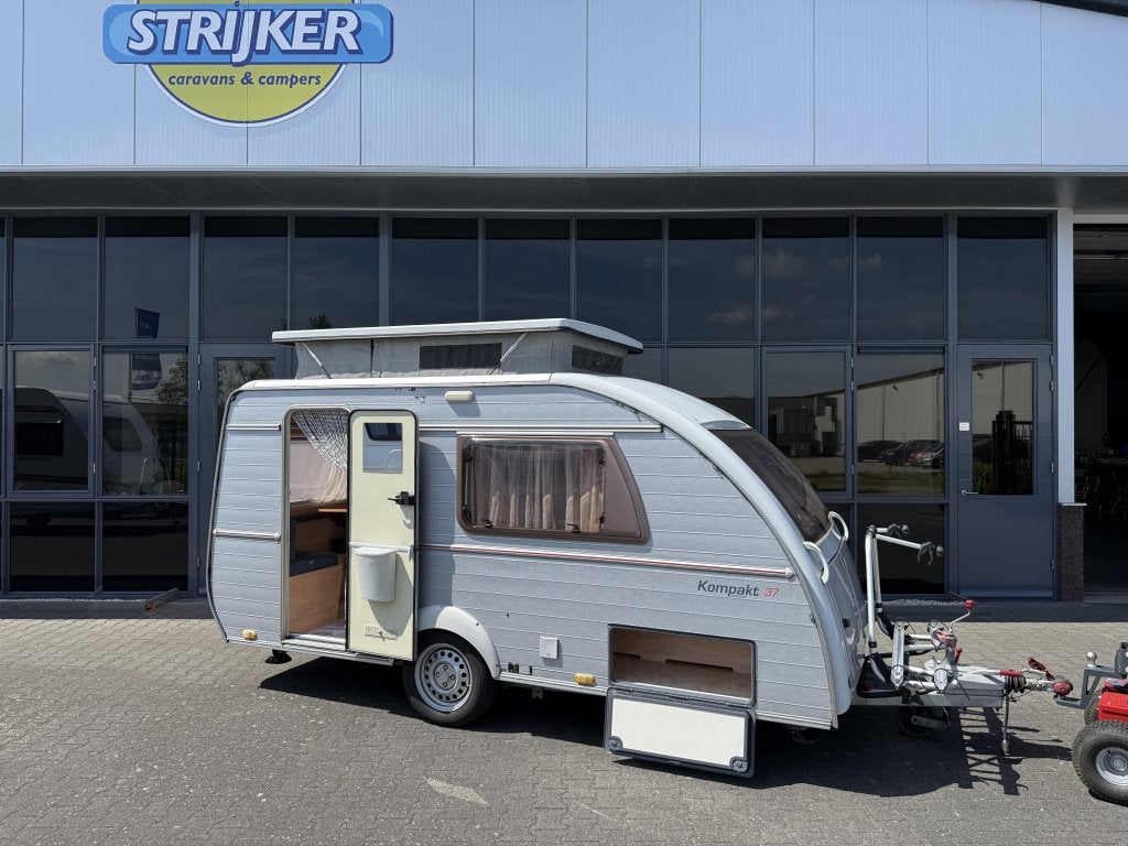 Kip Kompakt Special 37KK Langslaper + Zit #zeer netjes 730kg, Standaardzit, Lengtebed, Kip, Bedrijf