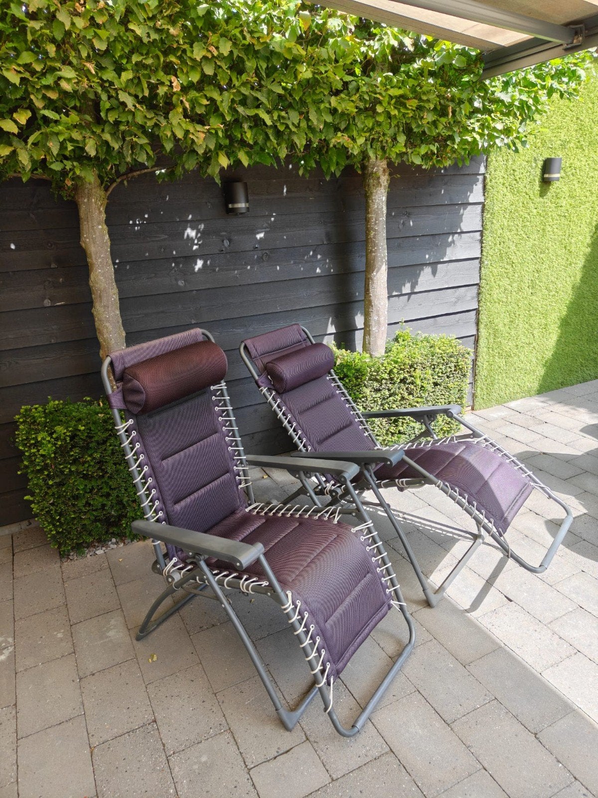 relaxtuinstoelen 2 stuks en parasol, Ophalen, Gebruikt, Hout