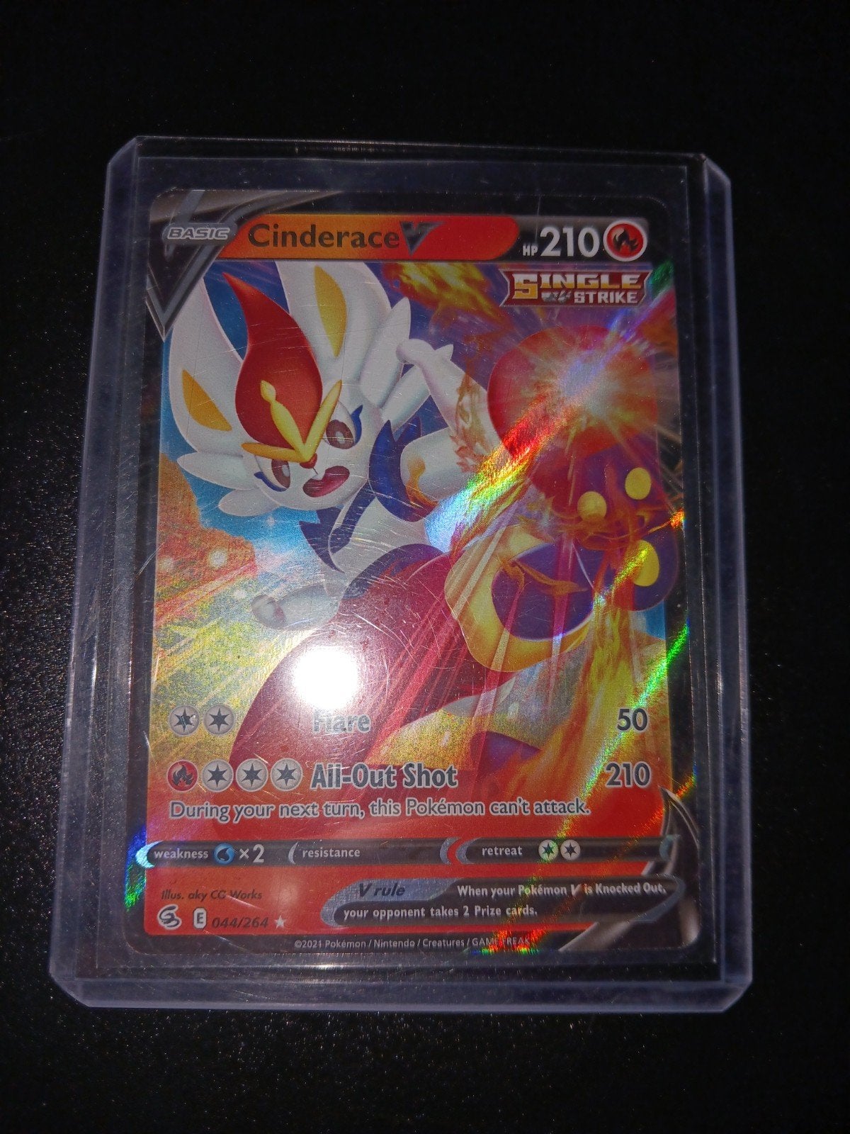 Cinderace V, Hobby en Vrije tijd, Verzamelkaartspellen | Pokémon, Ophalen of Verzenden, Zo goed als nieuw
