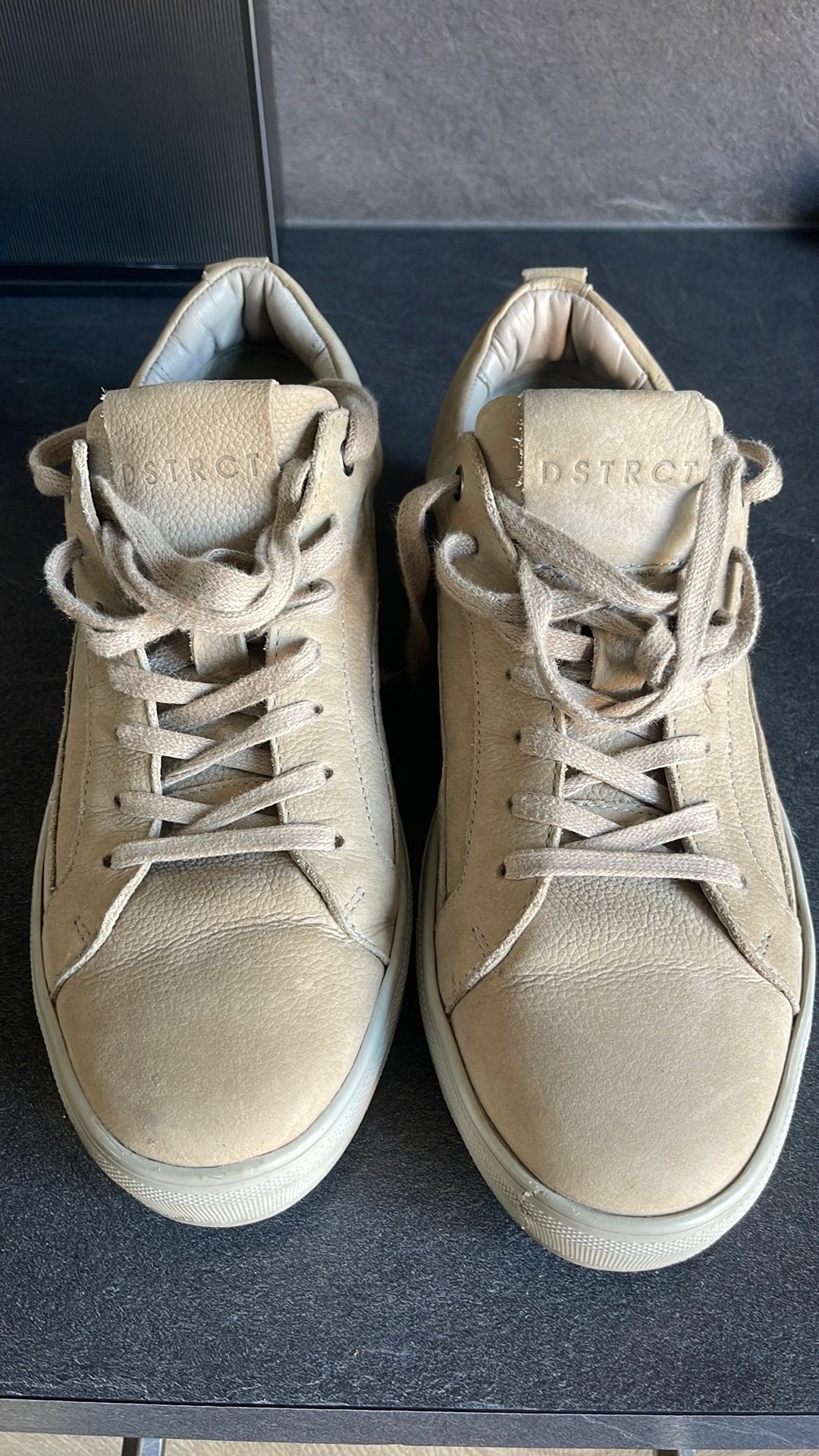 Schoenen maat 43 merk DSTRCT, Ophalen of Verzenden, Zo goed als nieuw