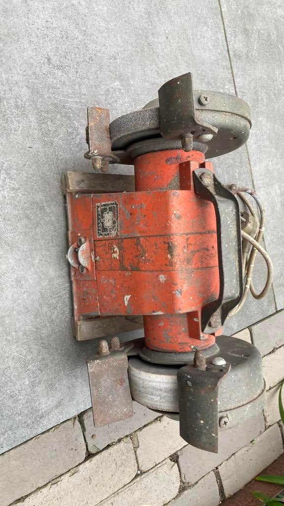 Amaril, Ophalen, Gebruikt, Minder dan 700 watt, Werkbankslijpmachine