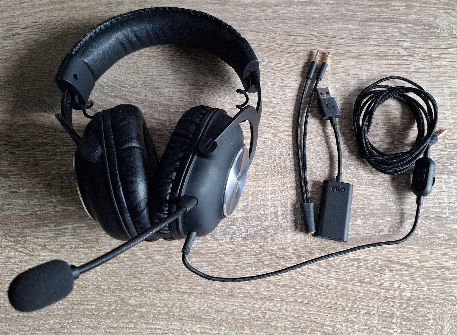 Logitech G Pro Gaming Headset - bedraad, Ophalen of Verzenden, Zo goed als nieuw, Over oor (circumaural), Overige merken