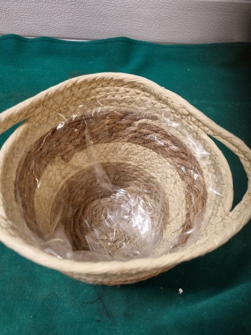 bloempot mand gevlochten, Ophalen of Verzenden, 'T Olde Gre-j, Info@toldegrej.nl, Endepoelstraat 20f Didam