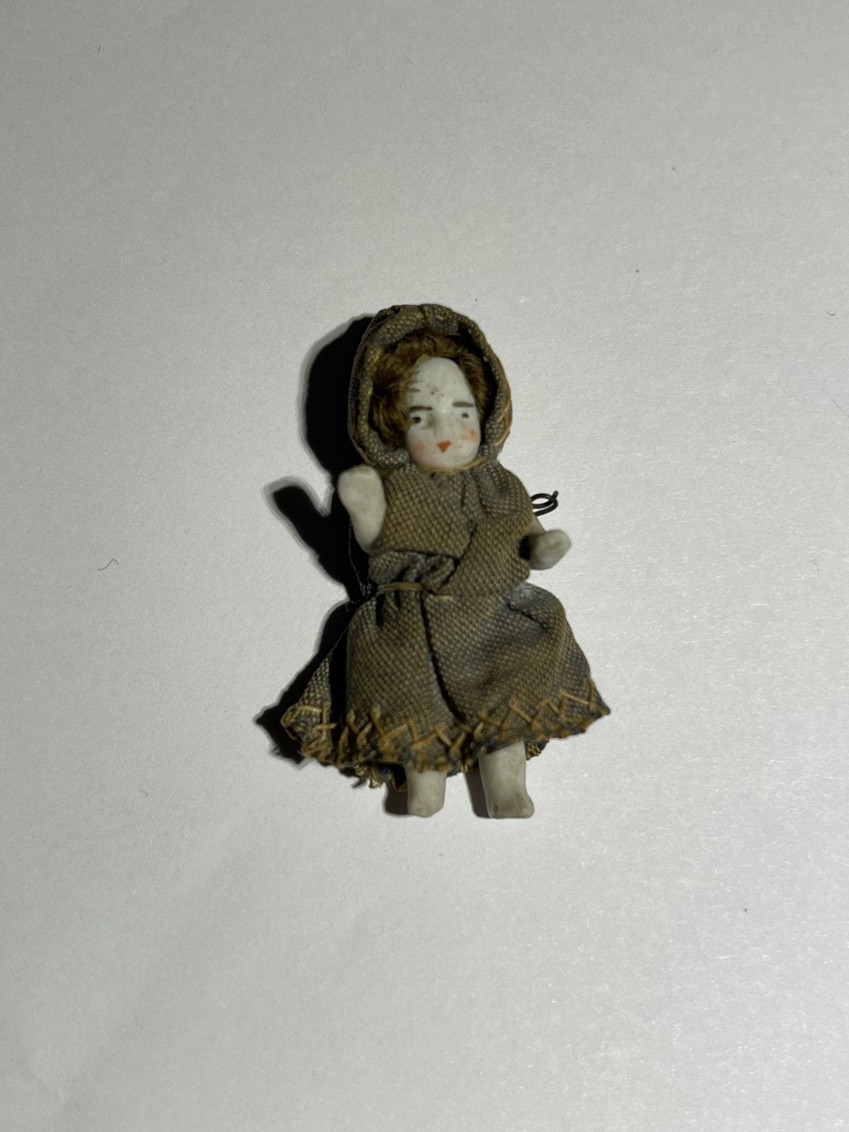 Antiek Porseleinen Poppenhuis Popje 18e/19e Eeuw - 4,5 cm, Verzamelen, Ophalen of Verzenden, Gebruikt, Pop